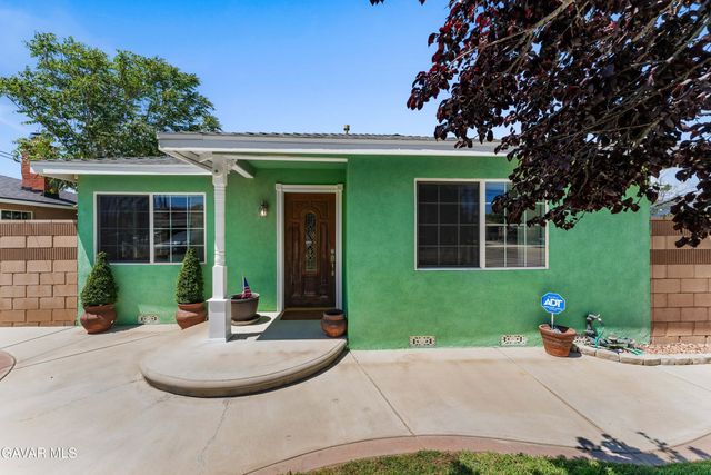 3333 W Avenue L4, Lancaster, CA 93536