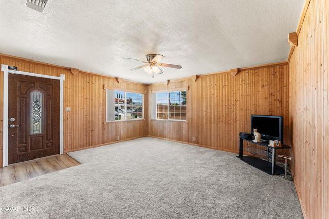 3333 W Avenue L4, Lancaster, CA 93536