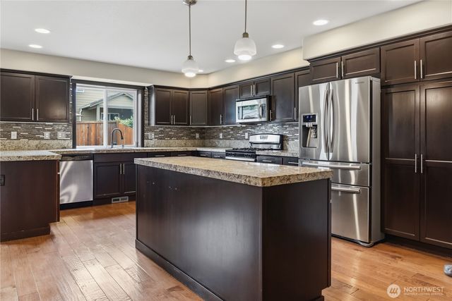 310 LeAnn Street, Mount Vernon, WA 98274
