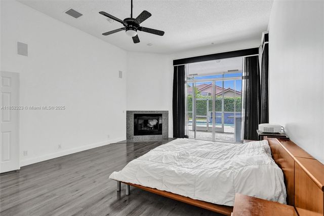 12434 NW 19th Pl, Coral Springs, FL 33071