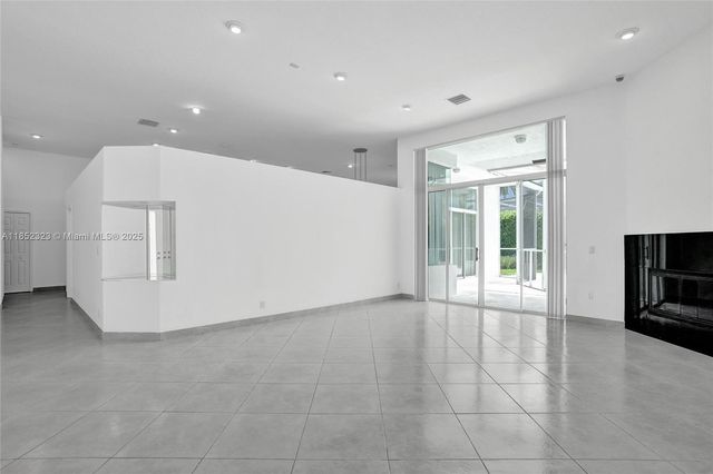 12434 NW 19th Pl, Coral Springs, FL 33071