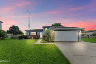 3360 Bordeaux, Northwood, OH 43619