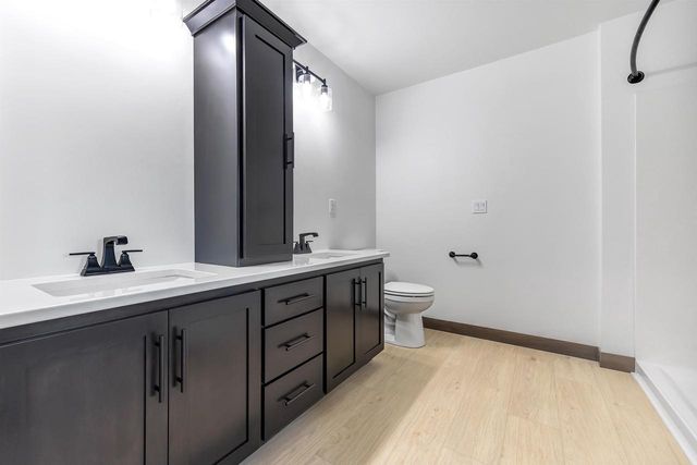 3735 HAROLDS WAY, Suamico, WI 54313