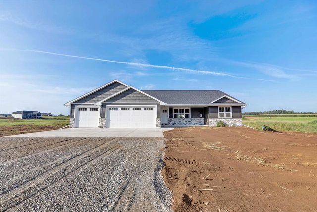 3735 HAROLDS WAY, Suamico, WI 54313