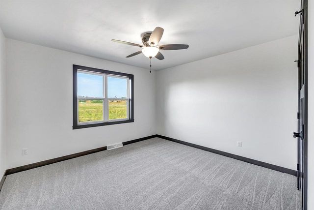 3735 HAROLDS WAY, Suamico, WI 54313