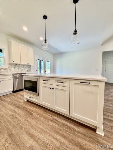 11962 Meadowview, Northport, AL 35475