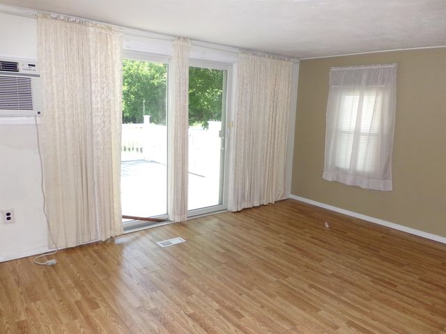 50 Concord Street, Belmont, NH 03220