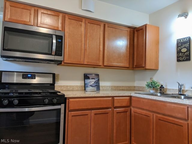 1592 Ridgewick Drive, Wickliffe, OH 44092