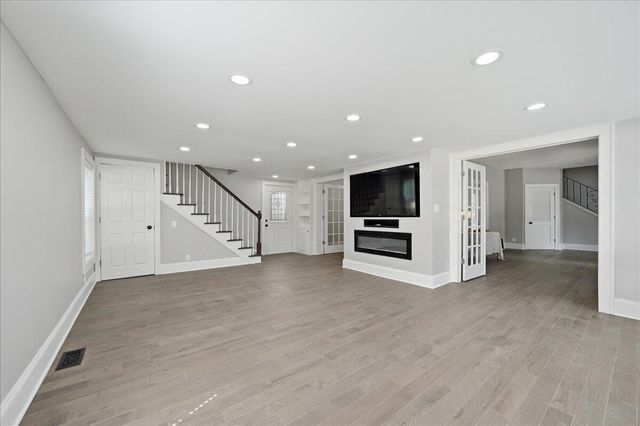 3 Harrison Boulevard, Valparaiso, IN 46383