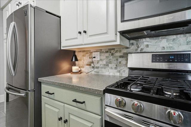 3 Harrison Boulevard, Valparaiso, IN 46383