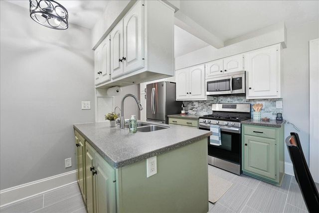 3 Harrison Boulevard, Valparaiso, IN 46383