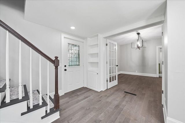 3 Harrison Boulevard, Valparaiso, IN 46383