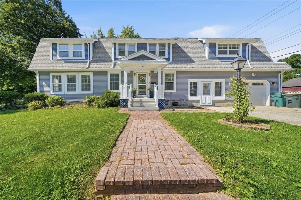 3 Harrison Boulevard, Valparaiso, IN 46383