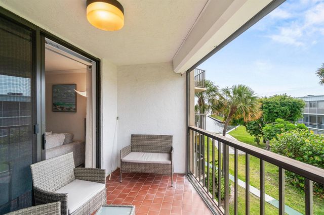 890 N Federal Highway 311, Lantana, FL 33460