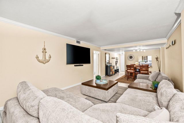 890 N Federal Highway 311, Lantana, FL 33460