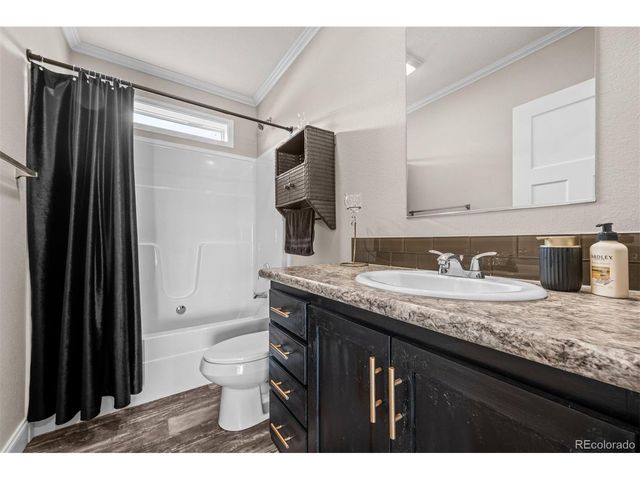279 W Acorn Dr, Pueblo West, CO 81007