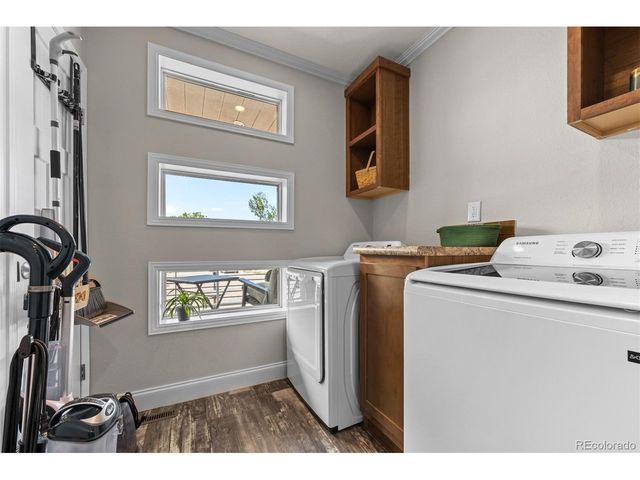 279 W Acorn Dr, Pueblo West, CO 81007