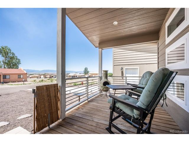 279 W Acorn Dr, Pueblo West, CO 81007
