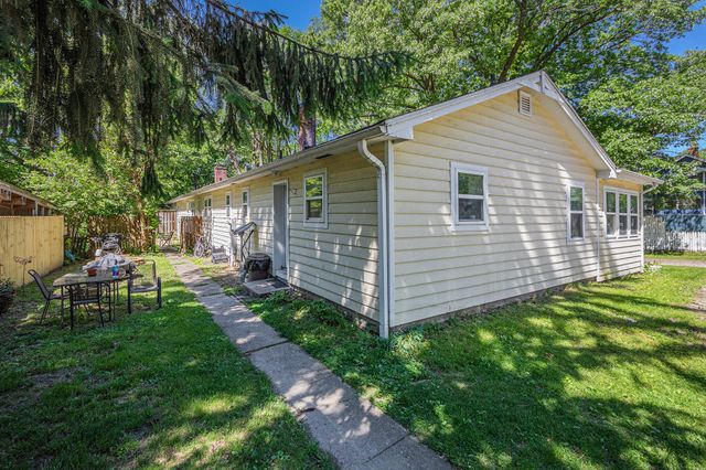 121 E Michigan Street, New Buffalo, MI 49117