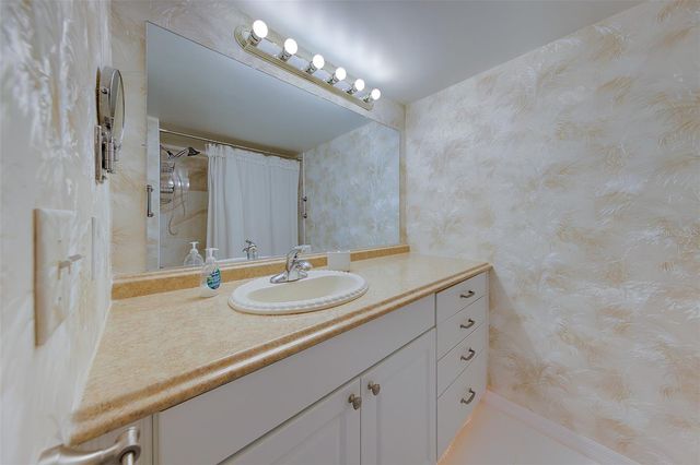 946 VIRGINIA STREET 107, Dunedin, FL 34698