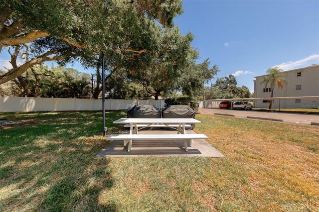 946 VIRGINIA STREET 107, Dunedin, FL 34698