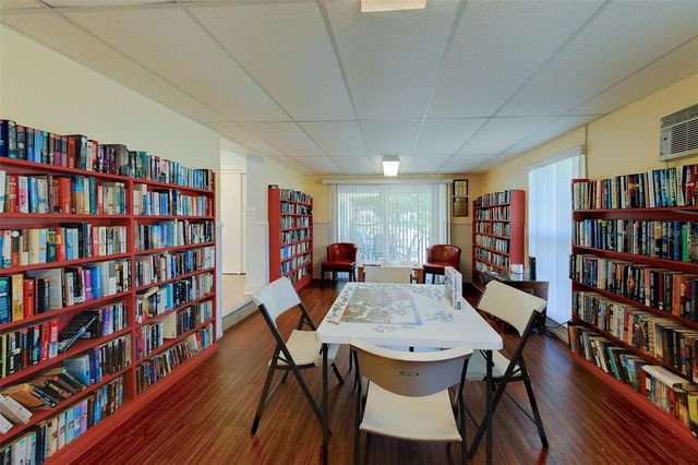 946 VIRGINIA STREET 107, Dunedin, FL 34698