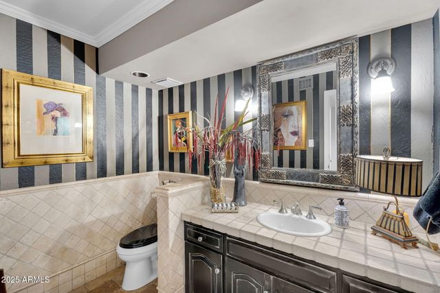 6701 N SCOTTSDALE Road 16, Scottsdale, AZ 85250