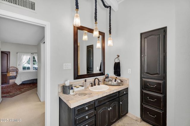 6701 N SCOTTSDALE Road 16, Scottsdale, AZ 85250