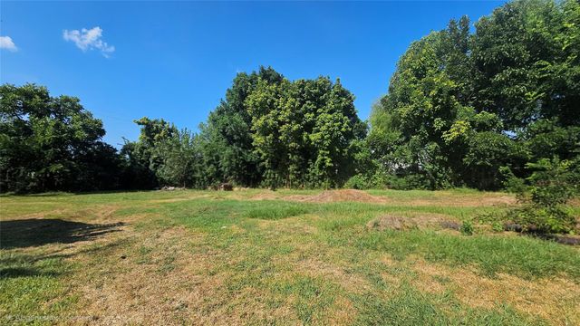 6027 Edwards Drive, Houston, TX 77396