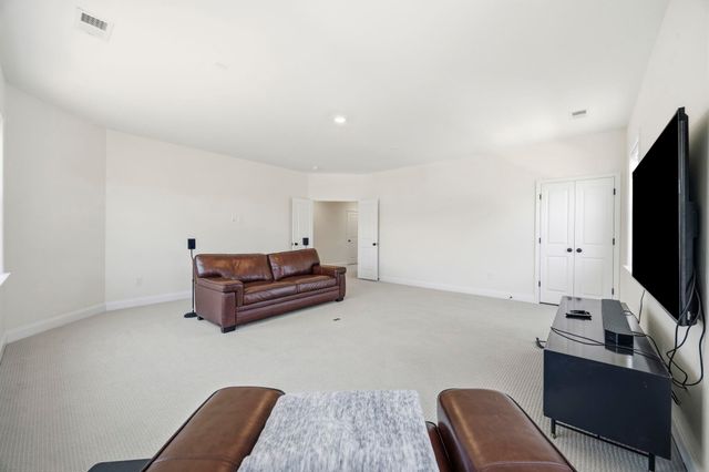 9060 Binnicker Dr., Murrells Inlet, SC 29576