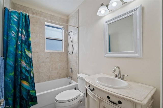 4011 Tarpon AVE, Bonita Springs, FL 34134