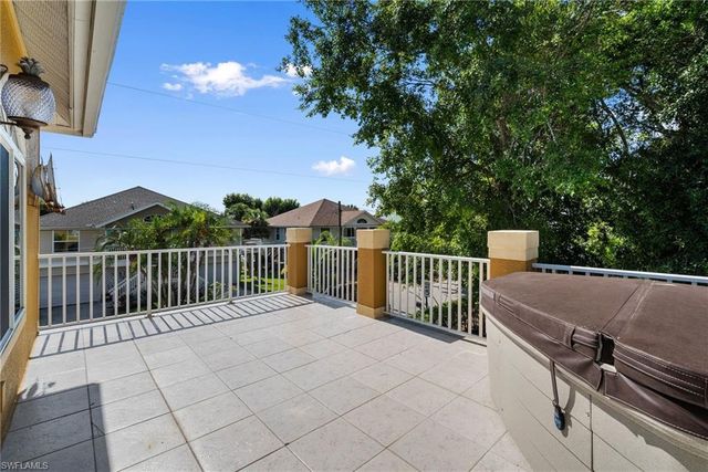 4011 Tarpon AVE, Bonita Springs, FL 34134