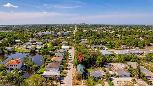 4011 Tarpon AVE, Bonita Springs, FL 34134