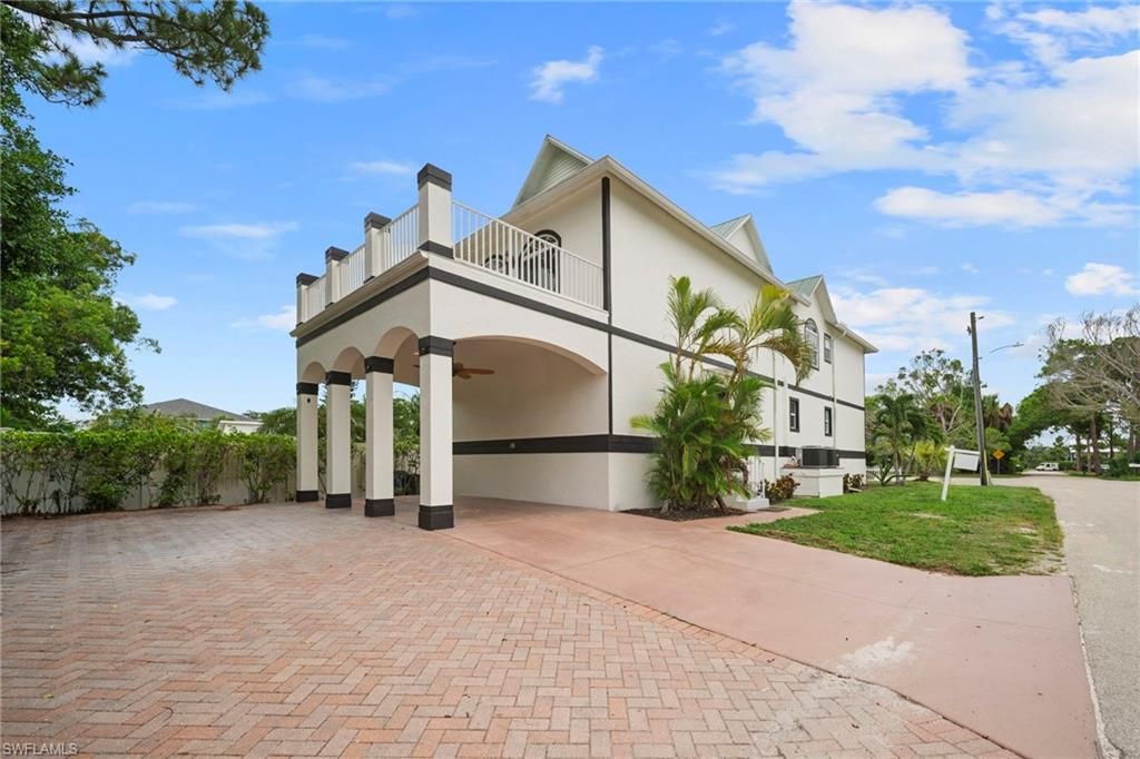 4011 Tarpon AVE, BONITA SPRINGS, FL 34134 — photo 2