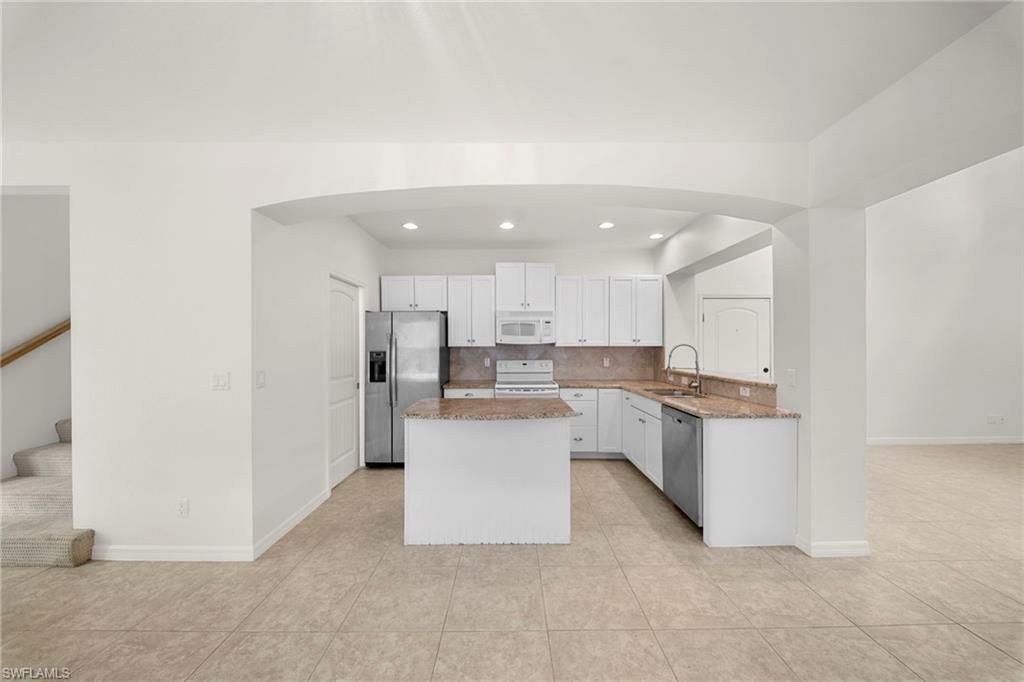 4011 Tarpon AVE, BONITA SPRINGS, FL 34134 — photo 5