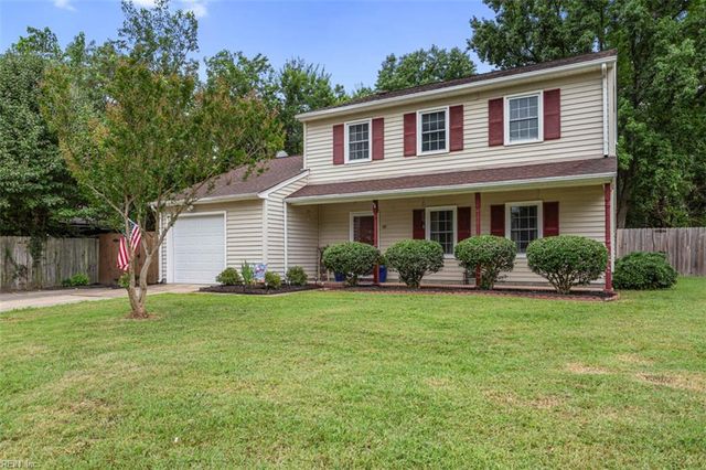 18 Philmont DR, Hampton, VA 23666