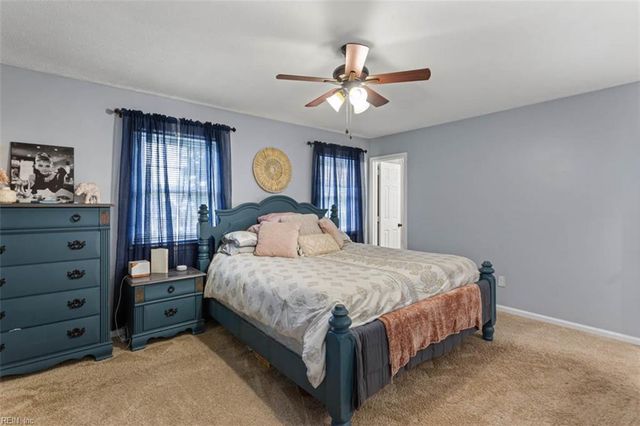 18 Philmont DR, Hampton, VA 23666
