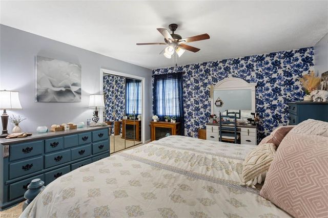 18 Philmont DR, Hampton, VA 23666