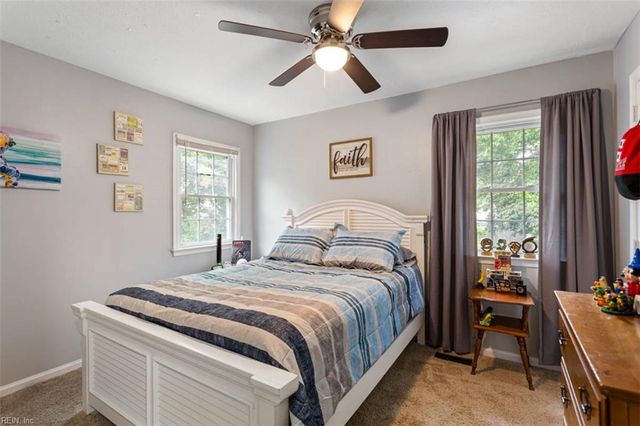 18 Philmont DR, Hampton, VA 23666