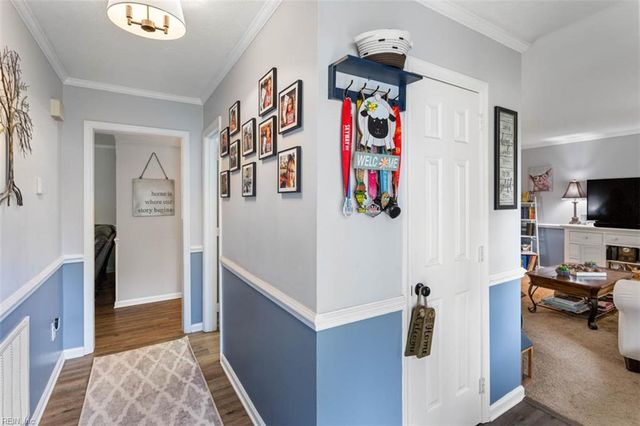 18 Philmont DR, Hampton, VA 23666