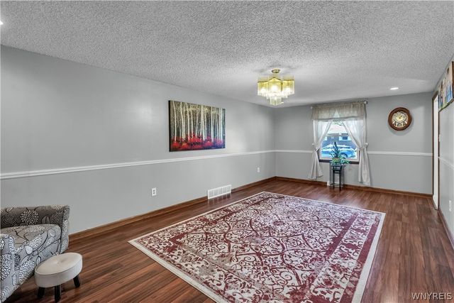 287 Brookside Terrace, Tonawanda, NY 14150