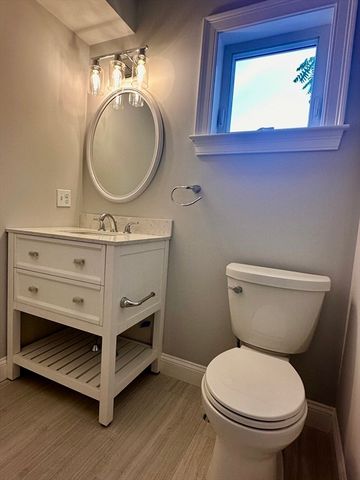 71 Bolivar St C, Canton, MA 02021