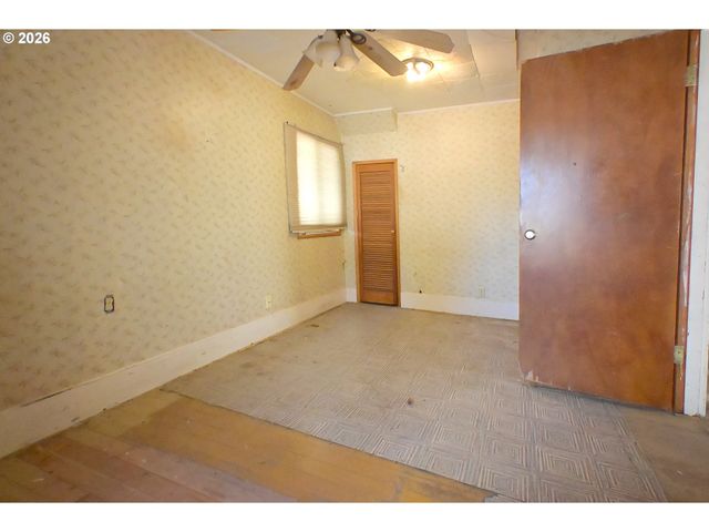 1710 Sw 2ND St, Mc Minnville, OR 97128