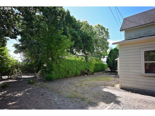 1710 Sw 2ND St, Mc Minnville, OR 97128
