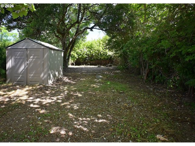 1710 Sw 2ND St, Mc Minnville, OR 97128