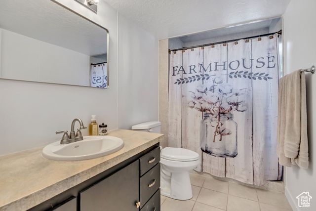 953 E 100 S, Layton, UT 84041