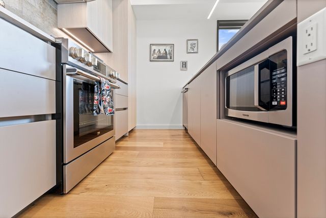 191 Condor St 9, Boston, MA 02128