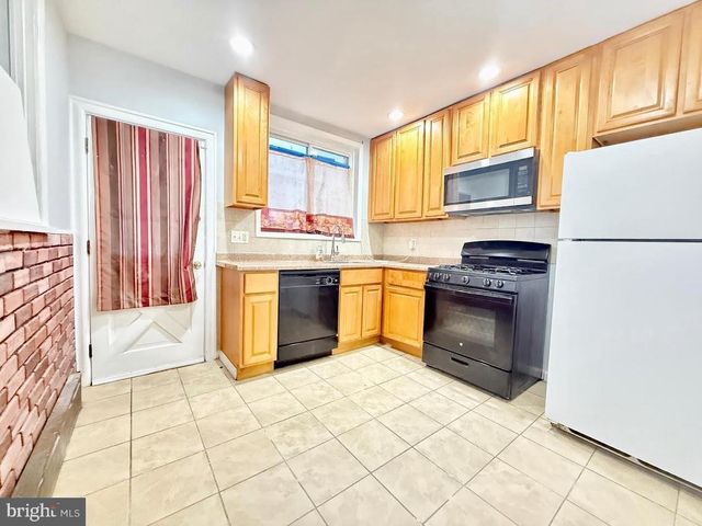 5914 TACKAWANNA ST, Philadelphia, PA 19135