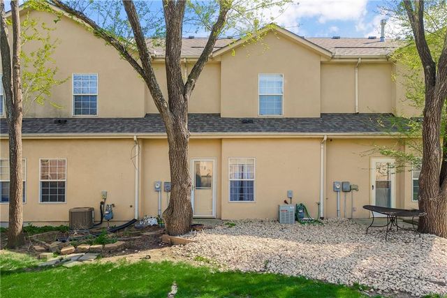 742 S WOODSON Lane, Gardner, KS 66030