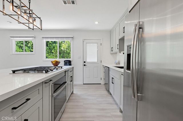 7058 Fullbright, Winnetka, CA 91306